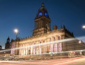 Leeds Town Hall at night.