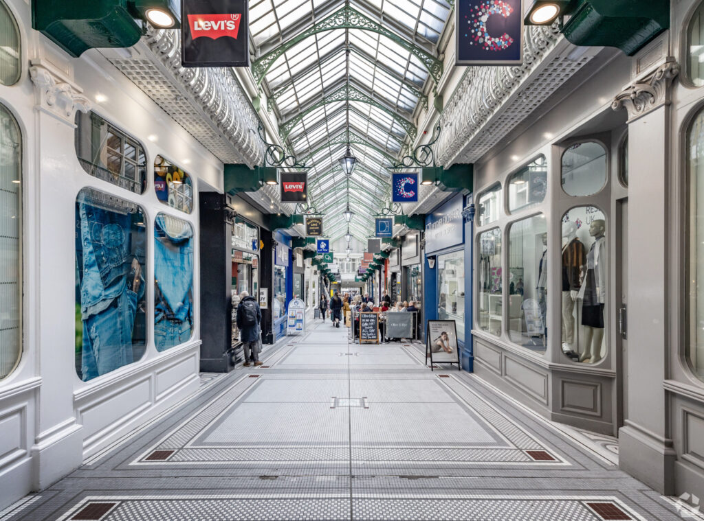 Queens Arcade interior.