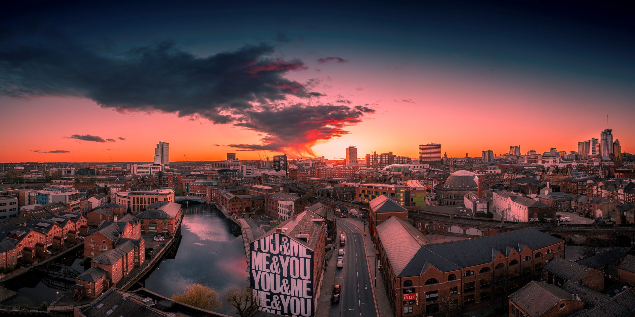 Sunset over the city of Leeds and Liverpool canal