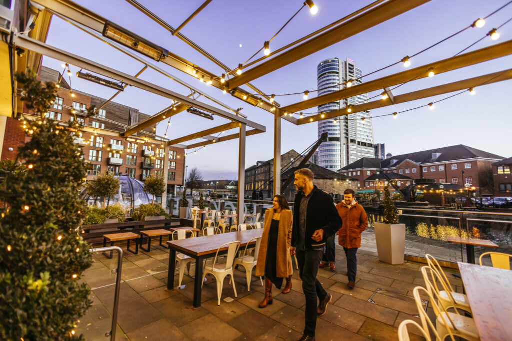 DoubleTree by Hilton Hotel Leeds, Christmas 2023 - Tom Martin for Visit Leeds